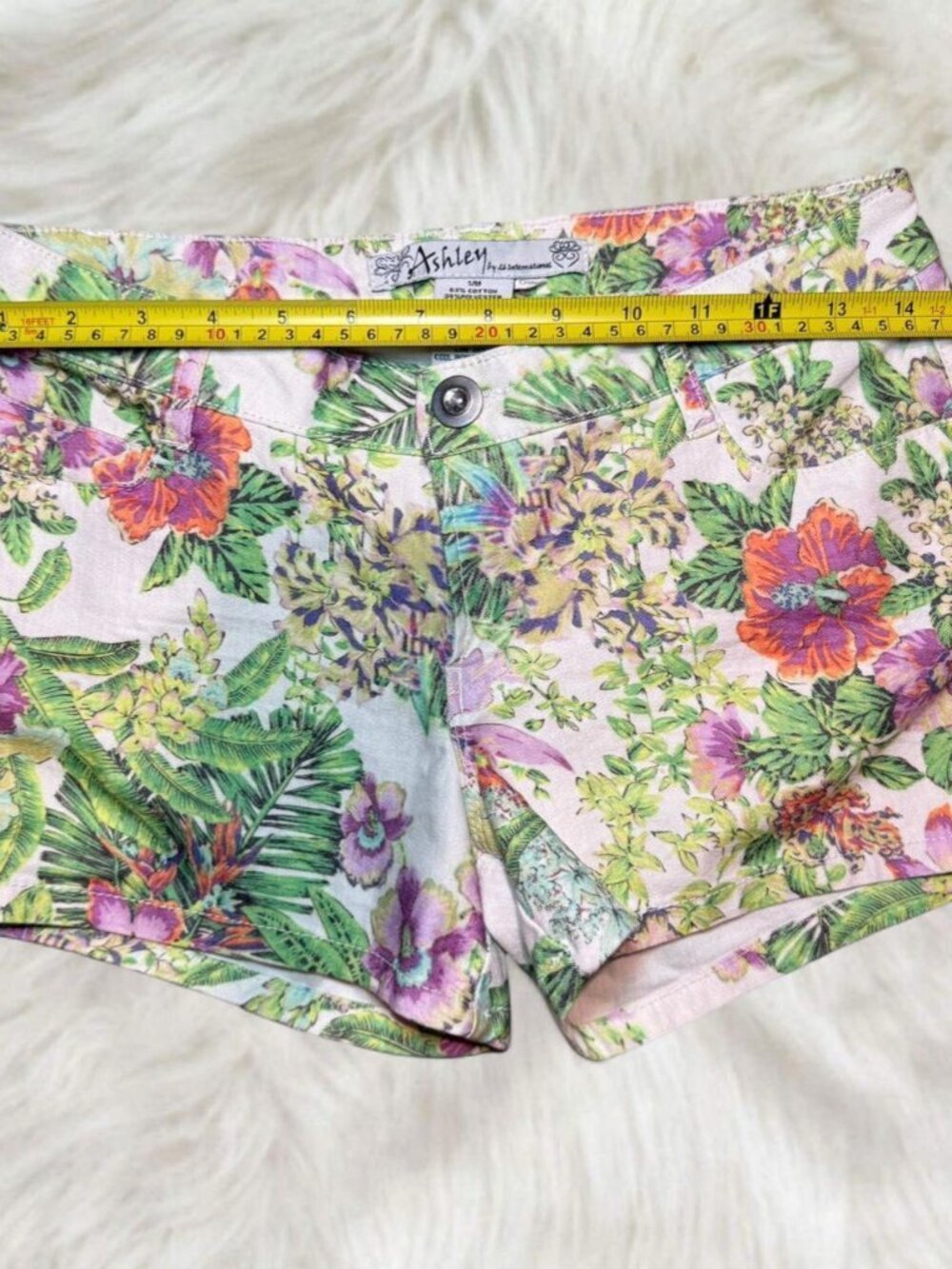 🌺Y2K tropical floral micro shorts 🌺 - Picture 4 of 5